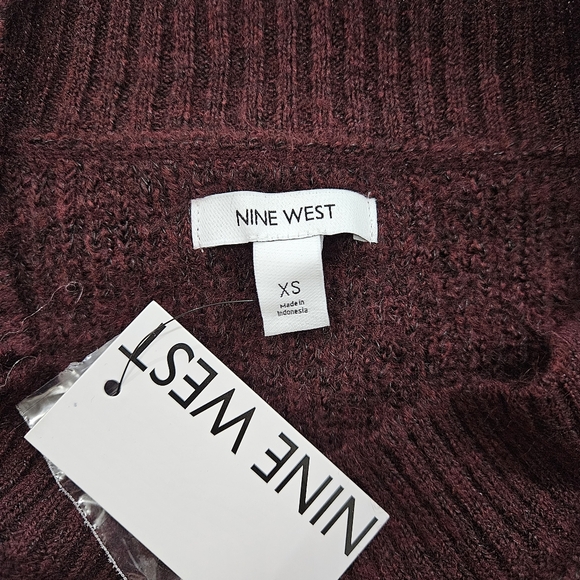 Nine West Red/Maroon V-Neck Sweater Women’s Size XS - Picture 3 of 3